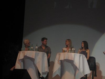 Cologne-convention-panel-cast-by-roxyem-jun-9th-2012-045.jpg