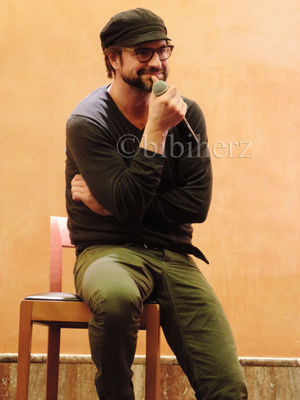 Bilbao-qaf-convention-panel-gale-by-bibiana-mar-30th-2014-001.jpg