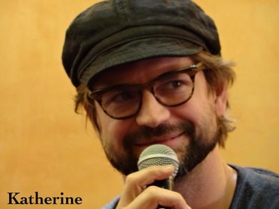Bilbao-qaf-convention-panel-gale-by-katherine-mar-30th-2014-002.jpg