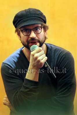 Bilbao-qaf-convention-panel-gale-by-sunshine-mar-30th-2014-0008.JPG