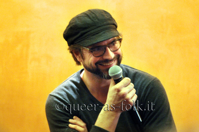 Bilbao-qaf-convention-panel-gale-by-sunshine-mar-30th-2014-0012.JPG