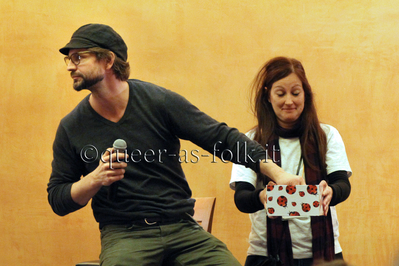 Bilbao-qaf-convention-panel-gale-by-sunshine-mar-30th-2014-0048.JPG