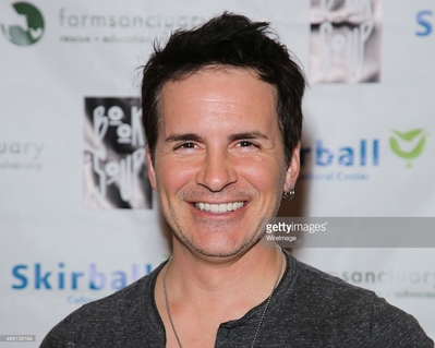 Hal-sparks-living-the-farm-sanctuary-life-book-signing-apr-9th-2015-00.jpg