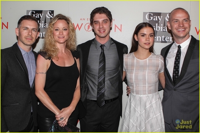 Peter-paige-gay-lesbian-center-arrivals-twitter-may-10th-2014-010.jpg