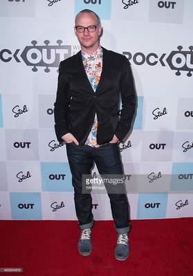 Peter-paige-rock-out-party-out-magazine-arrivals-mar-11th-2015-002.jpg