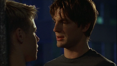Brian-justin-1x01-0155.png
