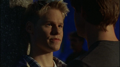 Brian-justin-1x01-0156.png