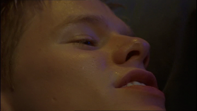 Queer-as-folk-1x01-0938.png