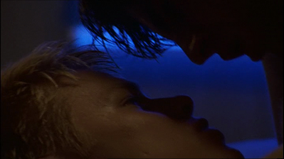 Queer-as-folk-1x01-0942.png