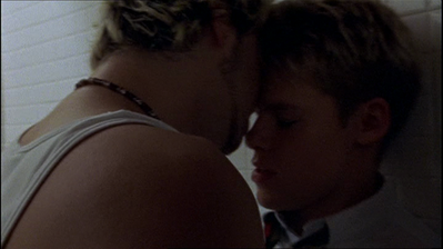 Brian-justin-1x05-1456.png