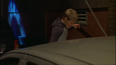 Brian-justin-1x08-0173.png