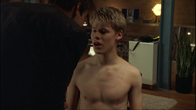 Queer-as-folk-1x08-0365.png