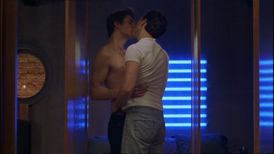 Queer-as-folk-1x08-0520.png