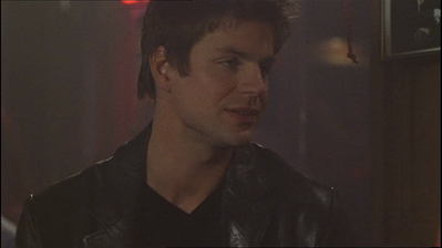 Brian-justin-1x09-0075.png