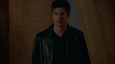 Brian-justin-1x09-0100.png