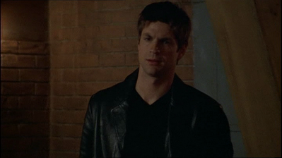 Brian-justin-1x09-0102.png