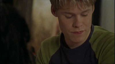 Brian-justin-1x09-0317.png