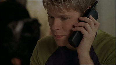 Brian-justin-1x09-0324.png