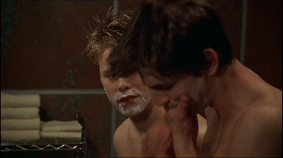 Brian-justin-1x09-0973.png
