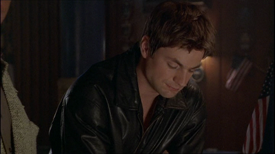Brian-justin-1x09-1133.png