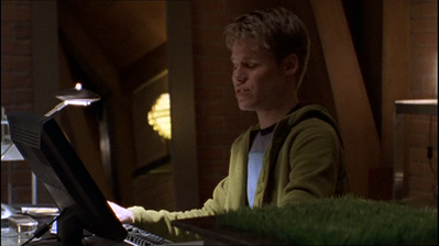 Brian-justin-1x21-1132.png