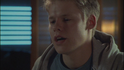 Brian-justin-2x01-1023.png