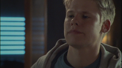 Brian-justin-2x01-1027.png