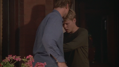 Brian-justin-2x02-1488.png