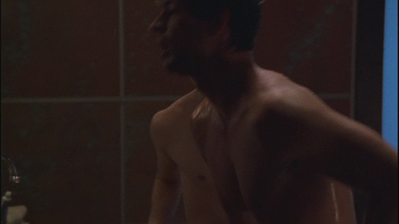 Queer-as-folk-2x08-0442.png