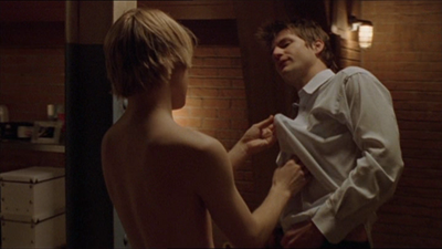 Brian-justin-3x11-0992.png