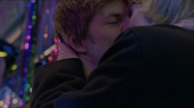 Brian-justin-3x14-1329.png
