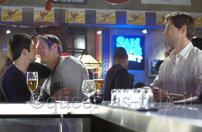 Queer-as-folk-behind-the-scenes-5x05-005.jpg